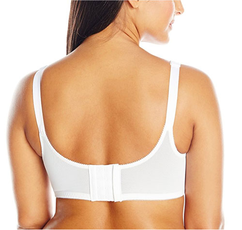 Picking the best back smoothing bra (is not as hard as it looks)